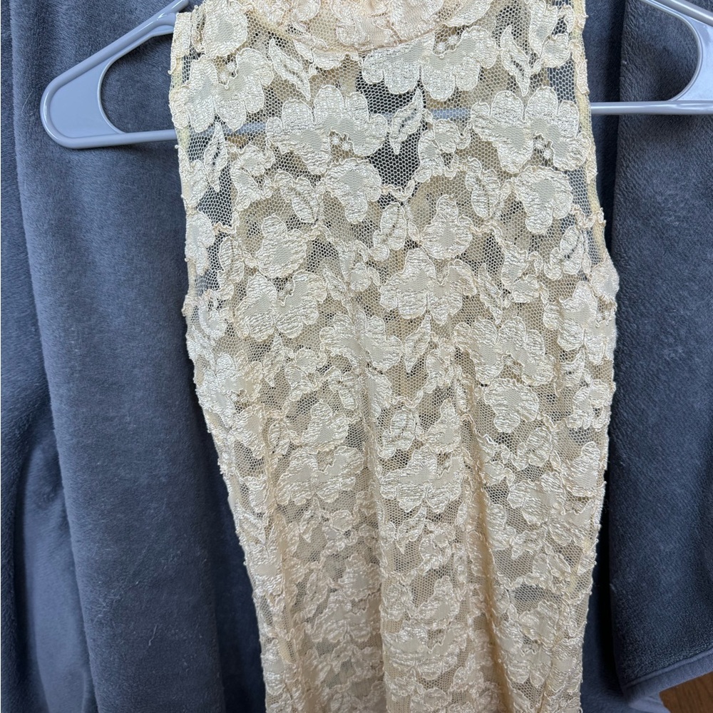 Elegant Butter Yellow Lace Sleeveless Top